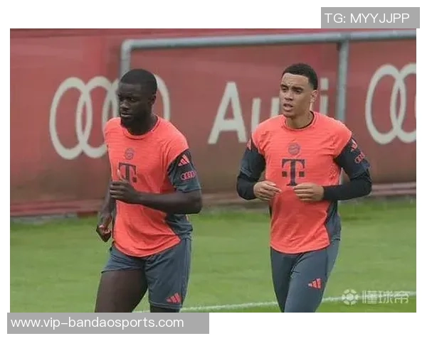 于帕经纪人与巴黎关系紧密拜仁对巴黎兴趣高度重视