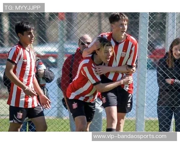 厄瓜多尔基多体育大学在解放者杯中连胜巴甲球队距离决赛仅一步之遥